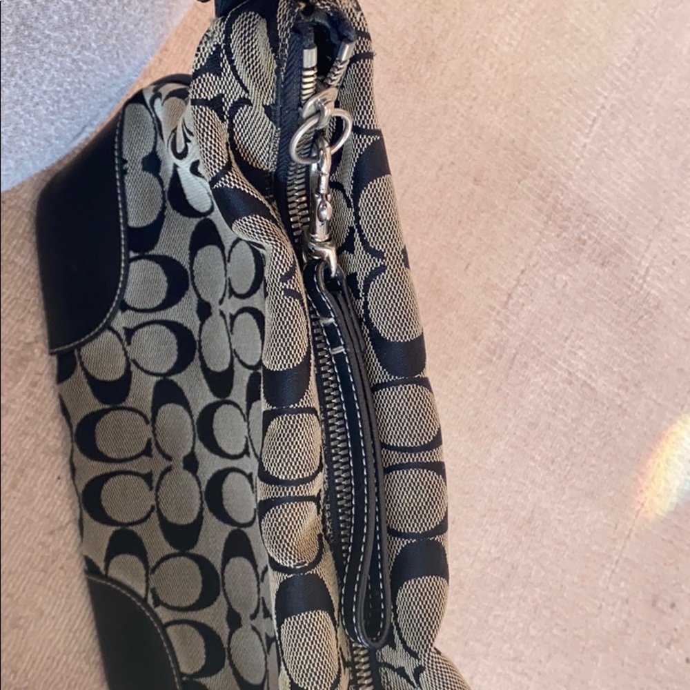 Coach Bag - Picture 3 of 7